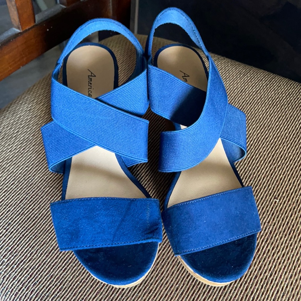Worn 3 times.